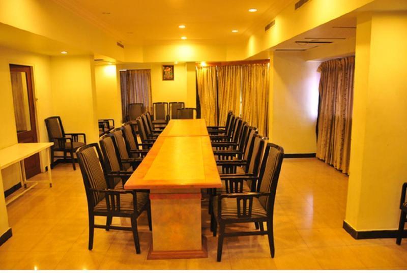 Balaji Residency Hotel Hyderabad Exterior photo