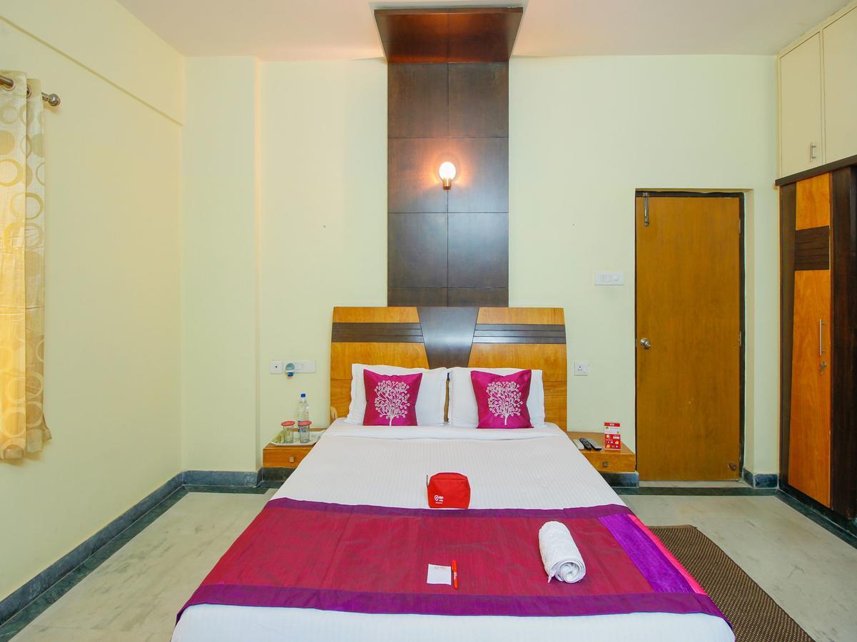 Balaji Residency Hotel Hyderabad Exterior photo